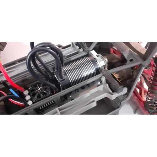 TRAXXAS X-MAXX 1/5 ALUMINUM MOTOR MOUNT TRAXXAS X-MAXX 1/5 ALUMINUM MOTOR MOUNT