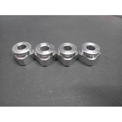 Losi 6ix 1/5 Tire Square Hub Adapters Losi 6ix 1/5 Tire Square Hub Adapters