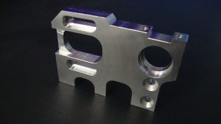 LOSI 6IX HIGH SPEED MOTOR MOUNT (100 MPH+)