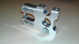 TURNIGY NITRO RUMBLE BRUSHLESS CONVERSION MOTOR MOUNT